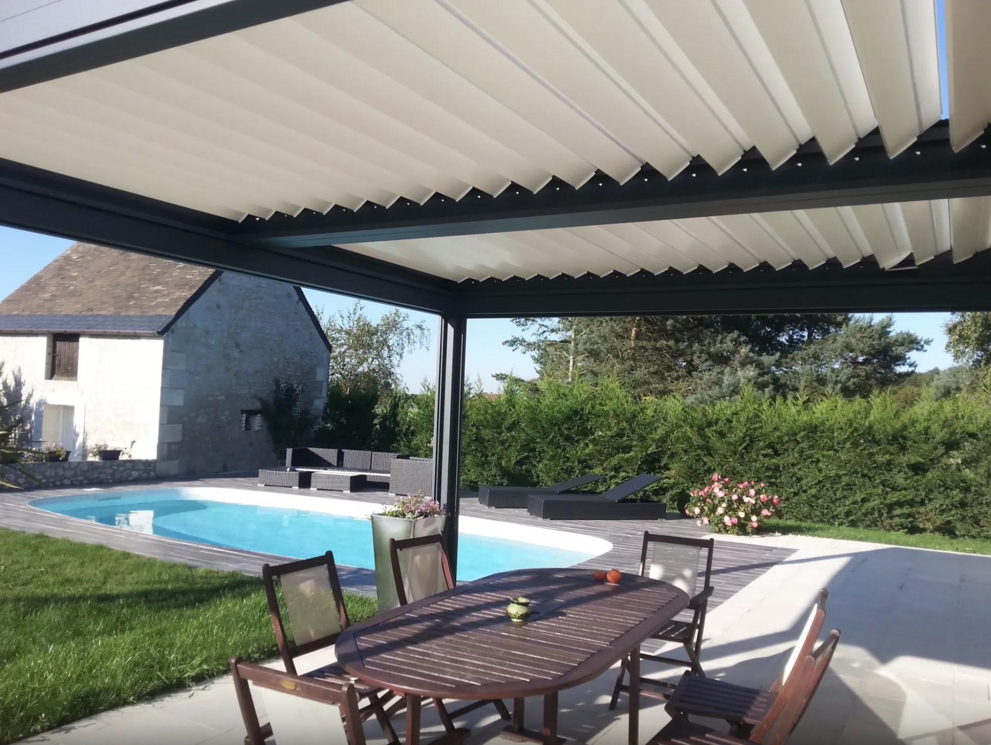 pergola bioclimatique en aluminium royan